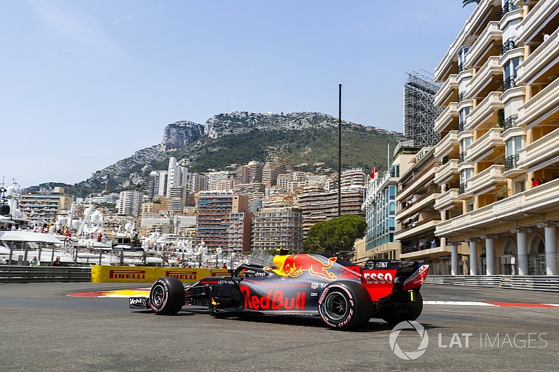 “Overwinning Ricciardo zet Verstappen aan het denken”, aldus Brundle