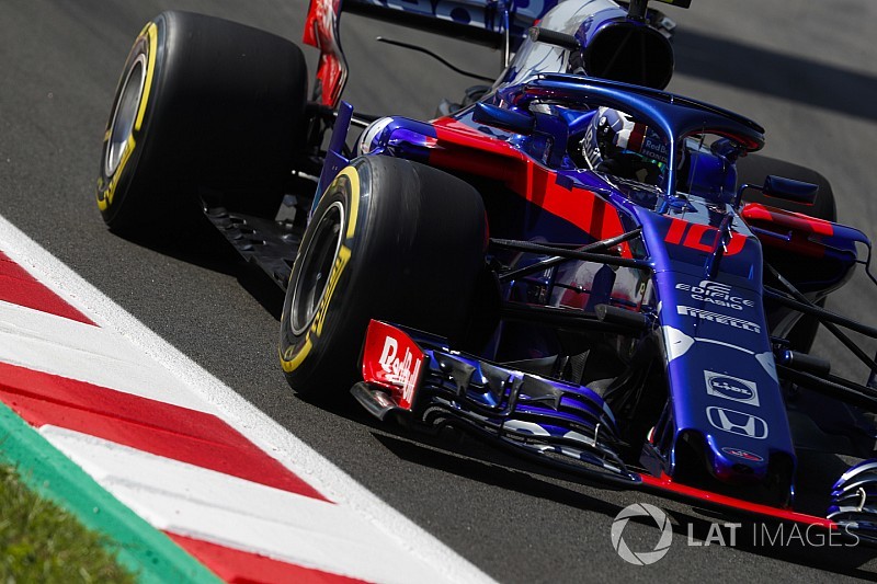 スペインFP3速報:メルセデス最速で1-2。ハートレーがクラッシュ