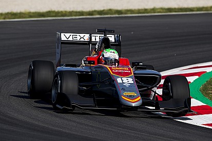 GP3 Barcelona: Pulcini doorbreekt polereeks van ART