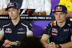Relembre dança das cadeiras da Red Bull