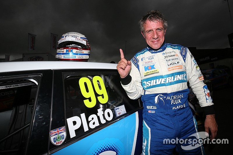 Knockhill BTCC: Plato takes last-gasp pole for his 500th start