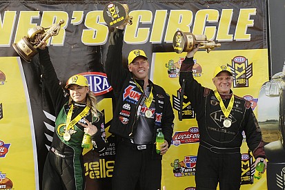 Shock winners in nitro classes at Phoenix