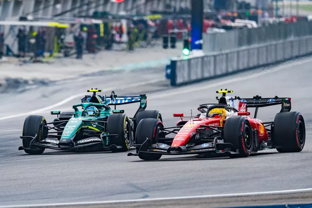 Fernando Alonso, Aston Martin, Lewis Hamilton, Ferrari