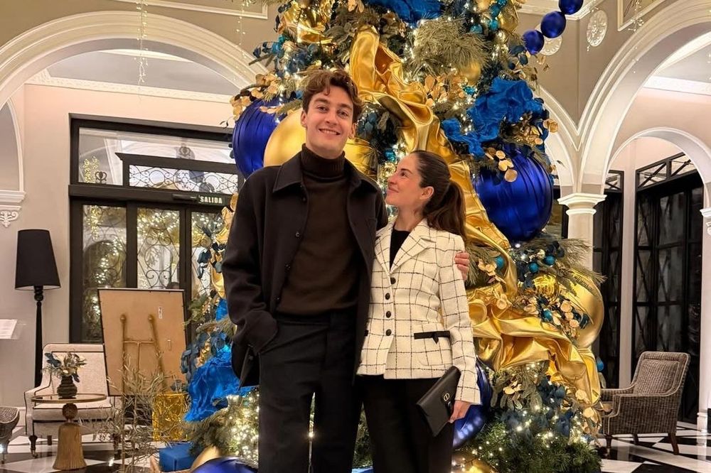 George Russell, da Mercedes, e Carmen Mundt