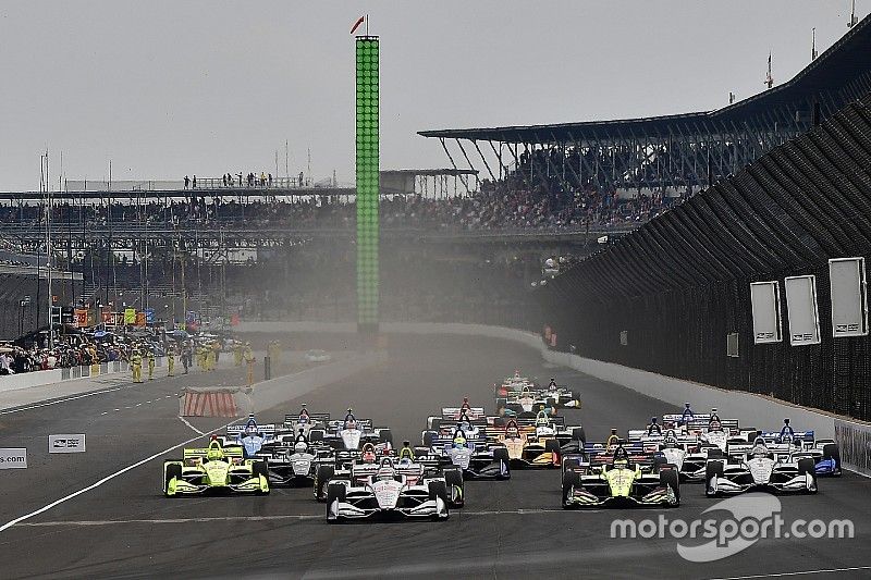 Start: Will Power, Team Penske Chevrolet leads