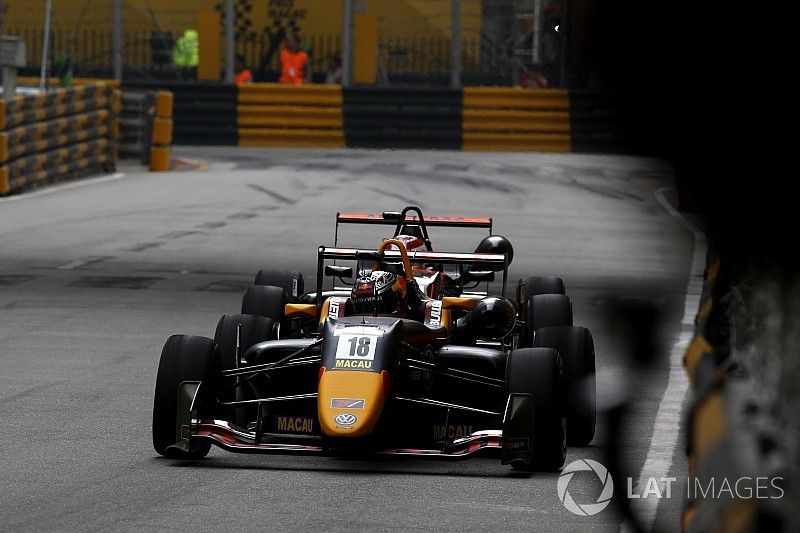 GP Makau: Ticktum menang dramatis di tikungan terakhir