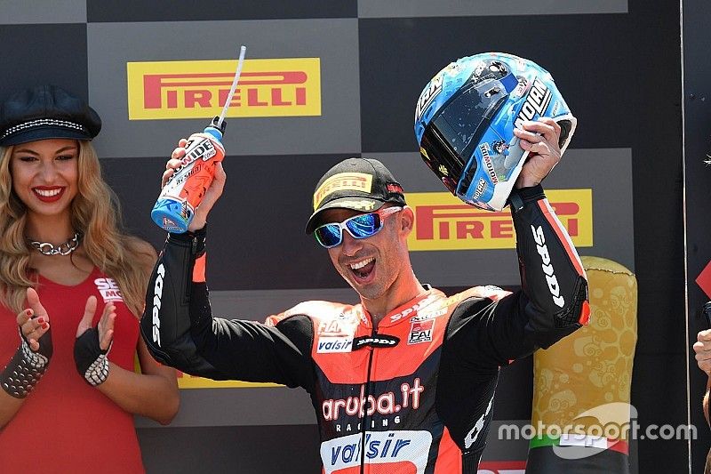 Podio: il terzo classificato Marco Melandri, Aruba.it Racing-Ducati SBK Team