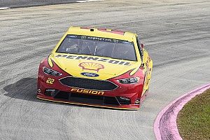 Joey Logano captures Martinsville pole, Truex second