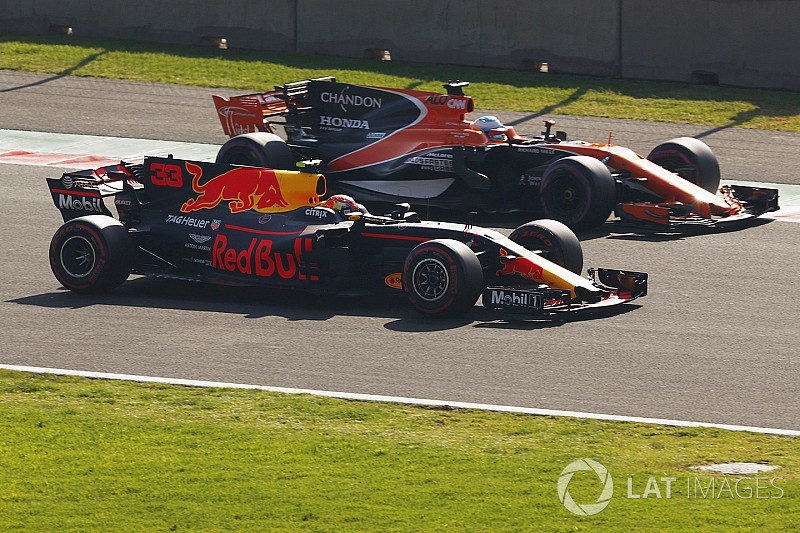 レッドブルの躍進が、マクラーレンの来季に希望を与える!?