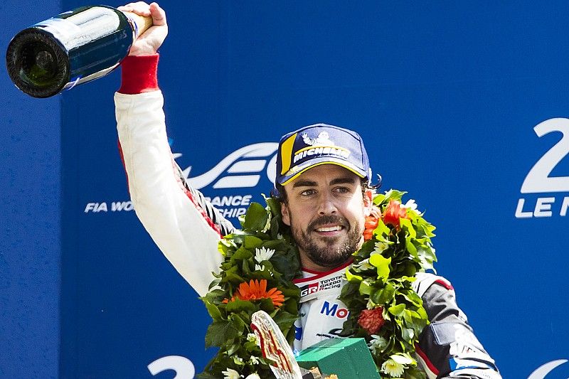 Overall podium: winner Fernando Alonso, Toyota Gazoo Racing