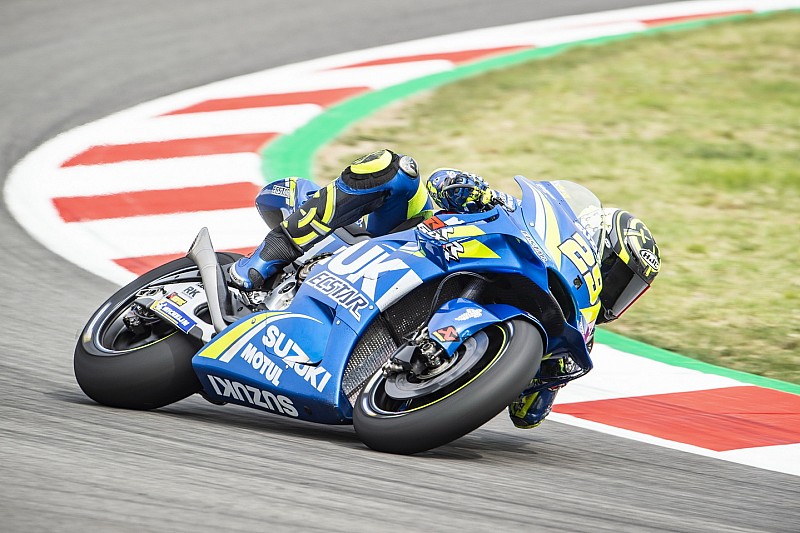 Saltan chispas entre los nuevos compañeros Iannone y Aleix Espargaró