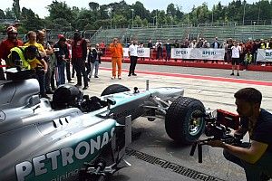 Fotogallery: Il giorno da pilota di Aldo Costa vissuto a Imola