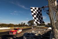 Маклафлин выиграл гонку Supercars с 19-го места
