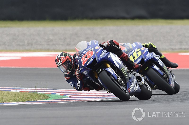 Viñales: “Los neumáticos funcionan totalmente diferente al año pasado”