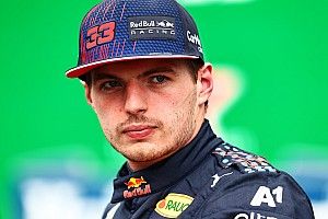 Verstappen revela por qué tocó el coche de Hamilton en Brasil