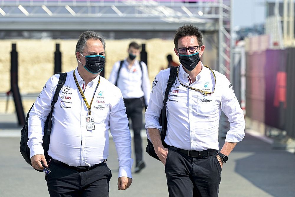 Mercedes, Horner'ın arka kanat iddialarına yanıt verdi