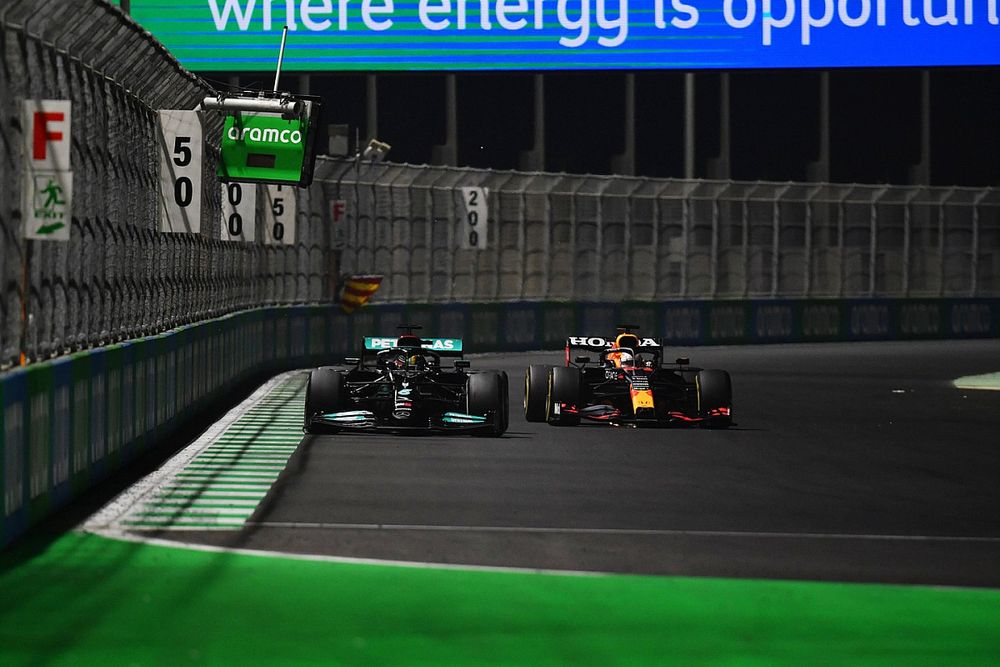 Hulkenberg: "Yaşananların DRS ile ilgisi var"