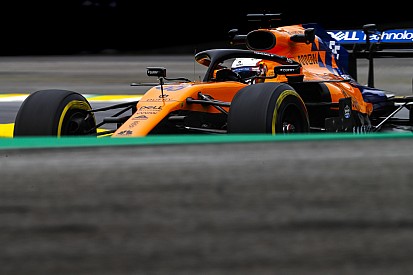 A McLaren egyelőre szenved Brazíliában, és esőben sem elég jó