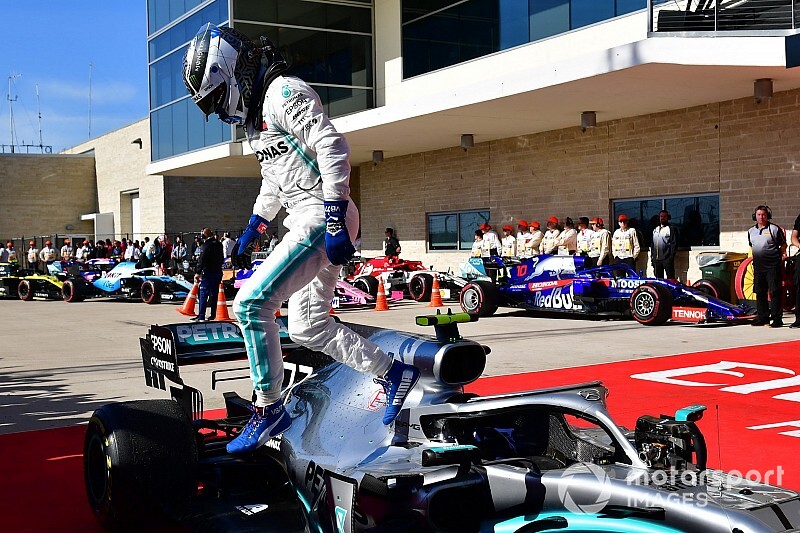 Bottas streng ondanks vierde zege: "Heb dit jaar gefaald"