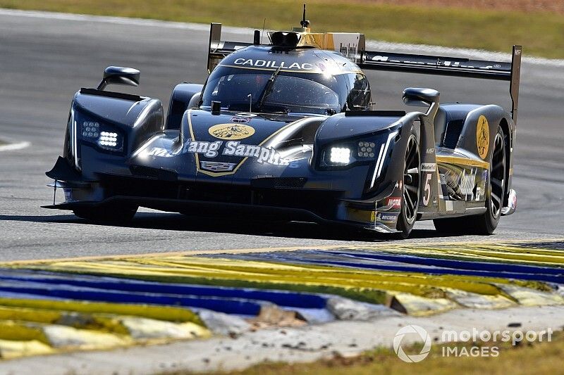 #5 Mustang Sampling Racing Cadillac DPi, DPi: Joao Barbosa, Filipe Albuquerque, Mike Conway