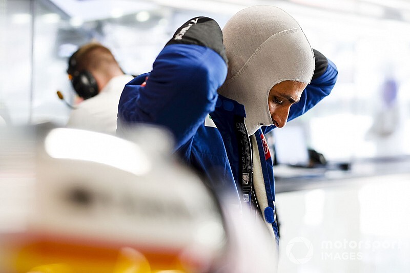 Baba Sainz: “McLaren, Carlos’tan memnun”