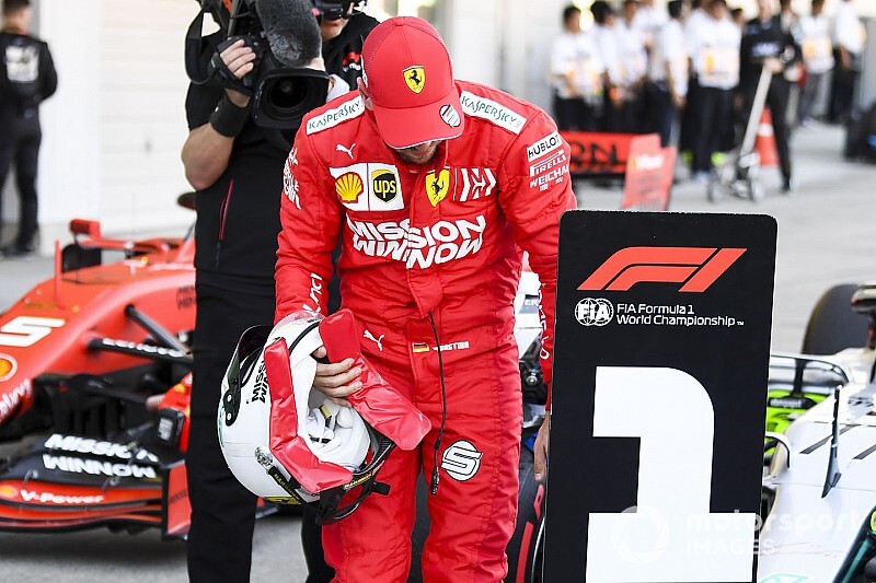 Vettel detetive: Alemão espiona carro da Mercedes no GP do Japão