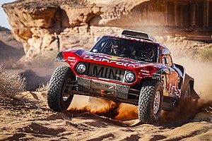 Sainz se afirma en el liderazgo