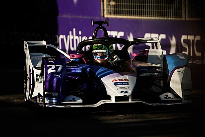 Sims en pole pour BMW à Ad Diriyah