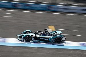 Evans dá bote no início, ‘passeia’ e vence no México; Di Grassi é 6º