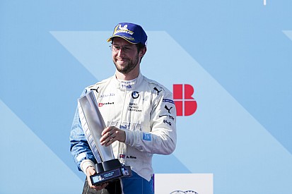 Симс продолжит выступать за Andretti в Формуле Е
