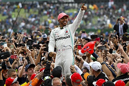 Hamilton és a Mercedes tökéletességre törekszik