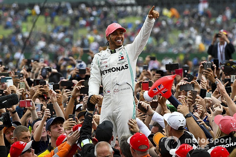Hamilton és a Mercedes tökéletességre törekszik
