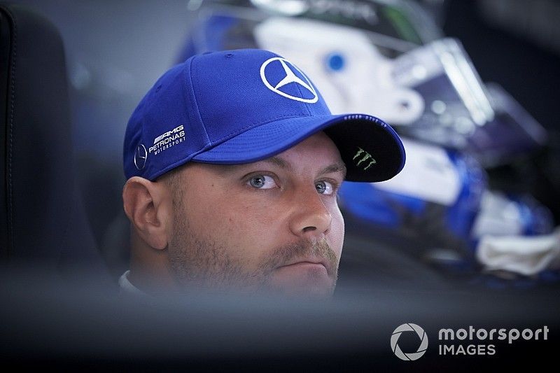 Mercedes y la margarita del compañero de Hamilton: quieren un plan B