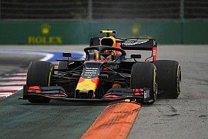 Albon rischia il contatto con Hamilton: "E' stato un mio errore"