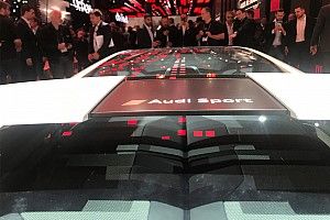 Al Salone di Francoforte l'auto cambia pelle