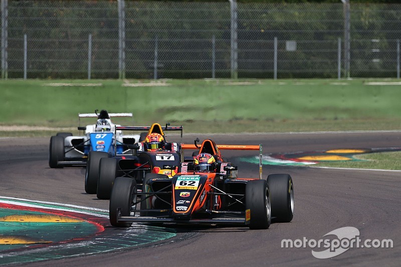 F4: Dennis Hauger centra il successo in Gara 1 a Imola
