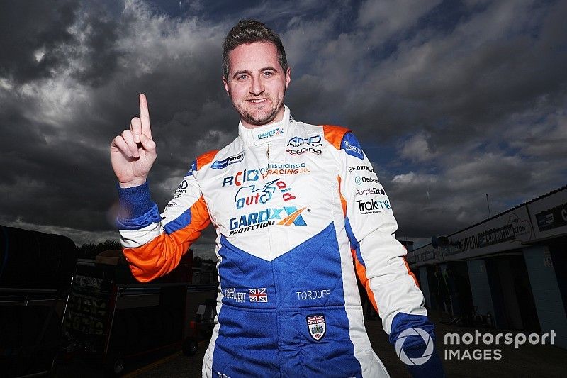 Thruxton BTCC: Tordoff wins Race 1, Plato penalised