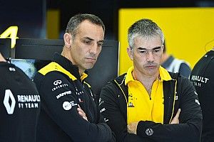 A Renault kihasználná a magány előnyeit
