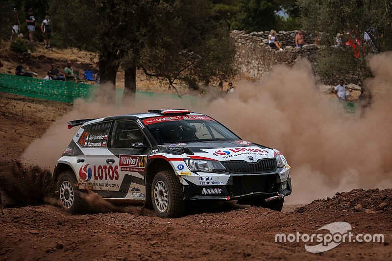 Ogier liderem, Kajto blisko pierwszych punktów