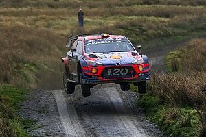 WRC, Rally Galles, PS21: Neuville ci prova, ma Tanak controlla