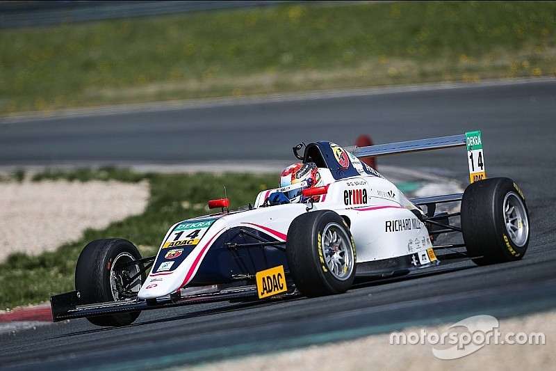 Grégoire Saucy in Hockenheim trotz Kollisionen in den Punkterängen
