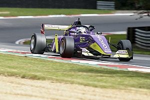 Brands Hatch W Series: Chadwick on pole for decider