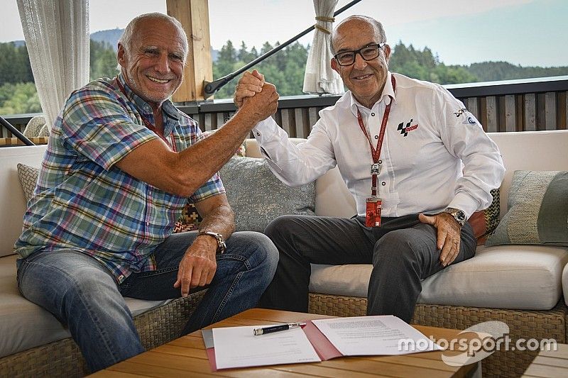 Dietrich Mateschitz, director general de Red Bull, Carmelo Ezpeleta, director general de Dorna