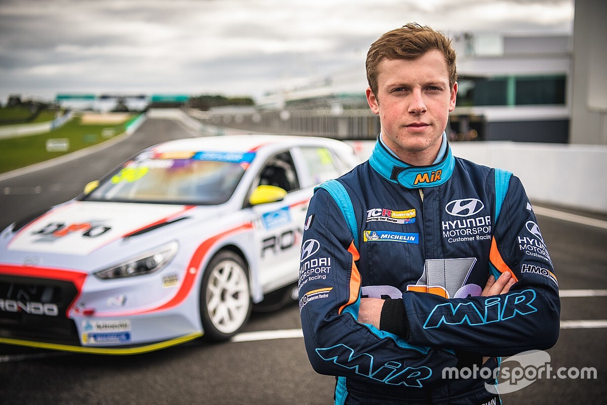 Hyundai adds Brown to junior WTCR programme