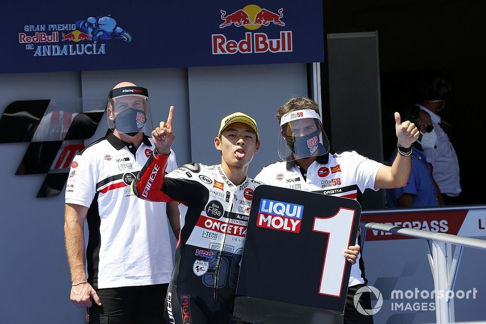 Moto3 - GP Andalucía: Suzuki gana desde la pole y Arenas sigue líder pese a caerse