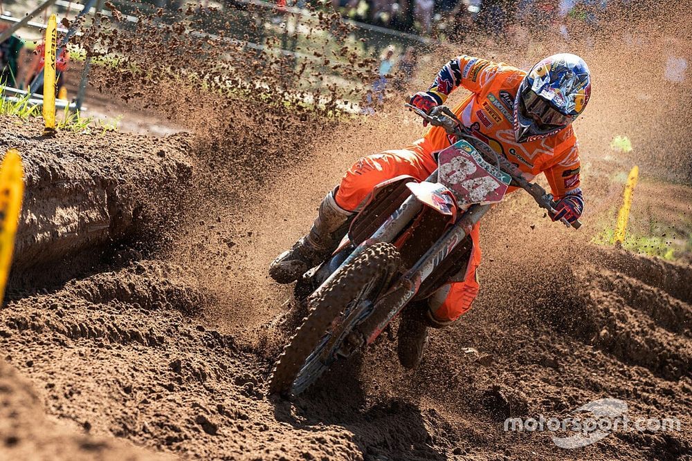 MXGP Riga: Herlings loopt GP-zege mis na val
