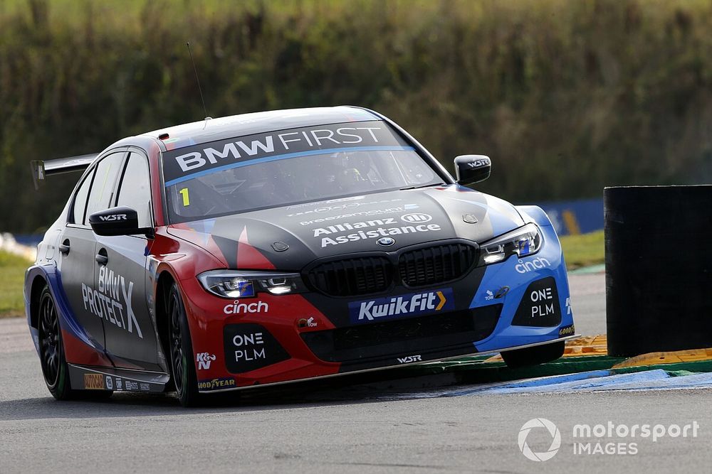 Silverstone BTCC: Turkington back in points lead after win