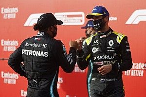 Hamilton e Ricciardo aparecem em atualização de game FIFA 21