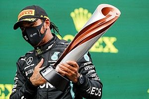 VIDEO: Wereldkampioen Hamilton beantwoordt vragen van fans