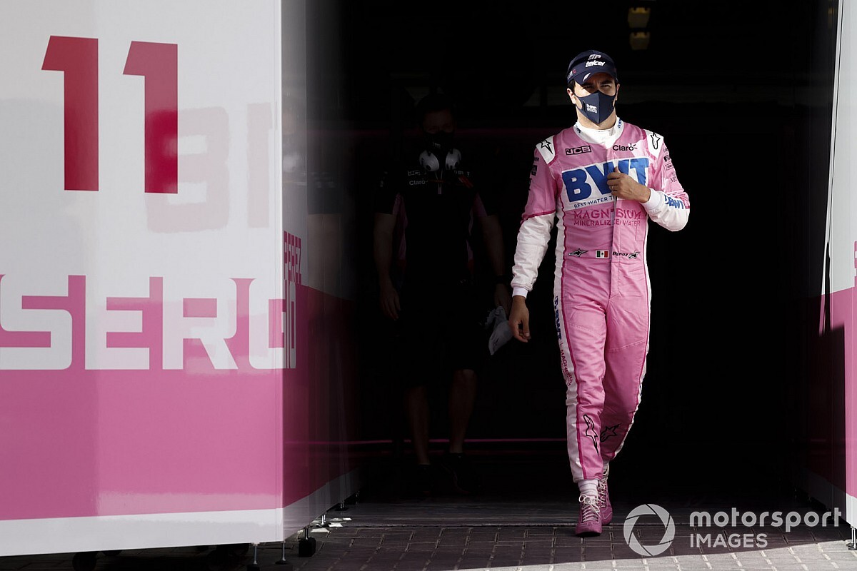 Red Bull explains timing of Perez Abu Dhabi photo